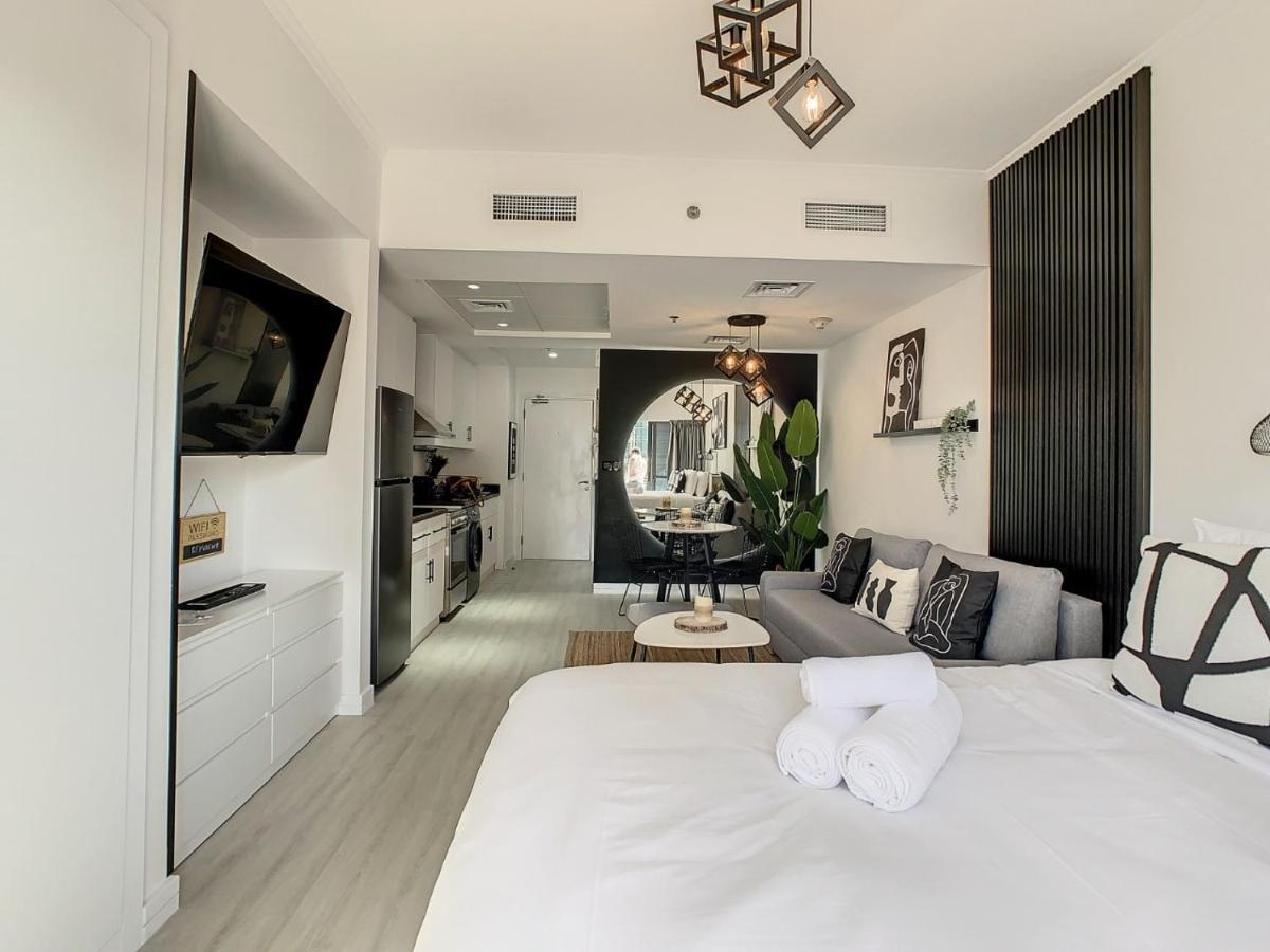 Luxury Modern Studio In Jlt With Amazing View & Rooftop Pool - Sleeps 3 Dubái Exterior foto