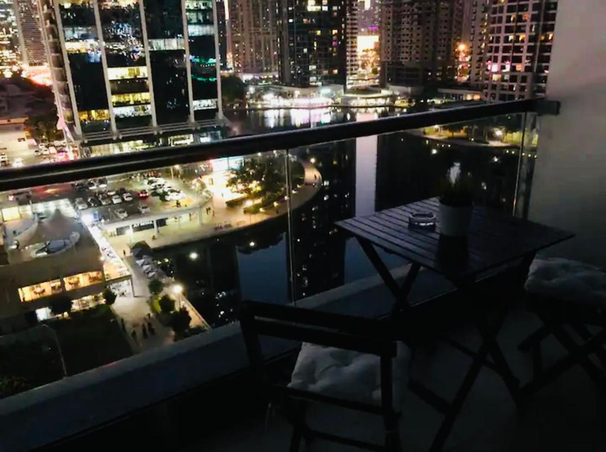 Luxury Modern Studio In Jlt With Amazing View & Rooftop Pool - Sleeps 3 Dubái Exterior foto