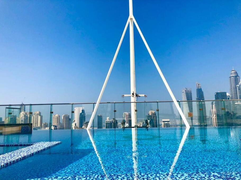 Luxury Modern Studio In Jlt With Amazing View & Rooftop Pool - Sleeps 3 Dubái Exterior foto
